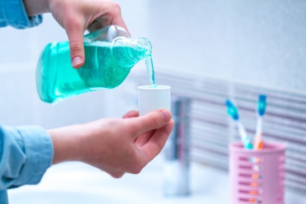 What You Need To Know About Mouthwash and Alcohol